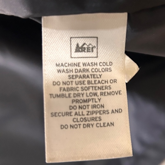 REI Mens Rainjacket/Parka, Charcoal Gray, Size XL - Picture 15 of 15